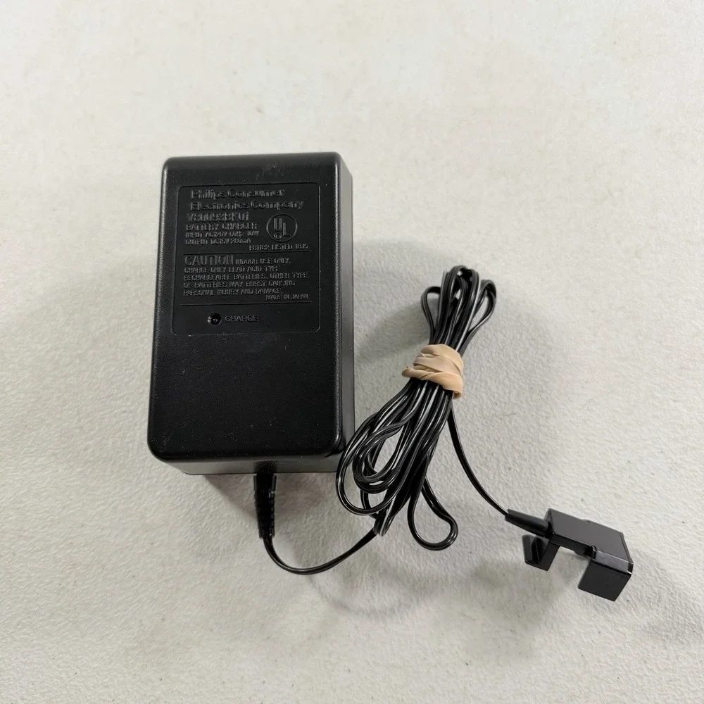 Philips V80093BK01 Camcorder Battery Charger OEM TESTED WORKING